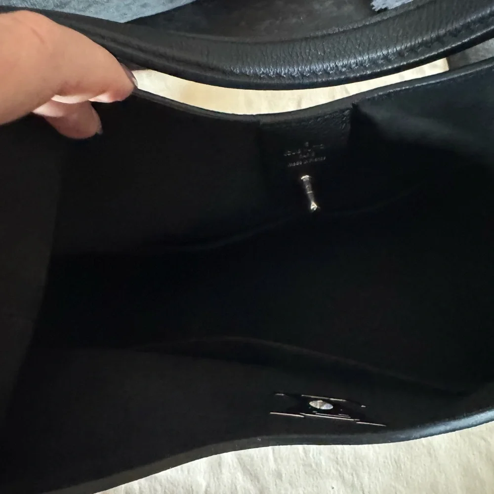 Louis Vuitton Noir Lockme Leather Shoulder Hobo with Silver LV Emblem - Picture 6 of 16